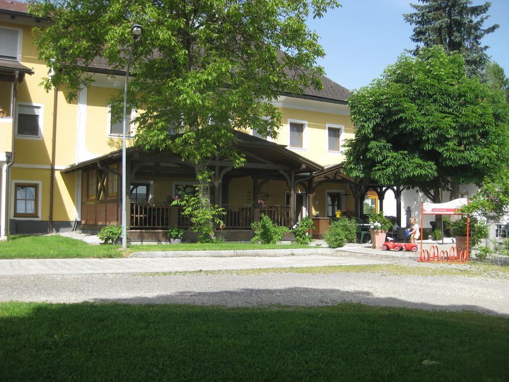 Gasthof Muhr Wirt Z'Bierbaum Hotel Gampern Exterior foto